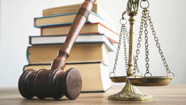بهترین وکیل کیفری در شیراز