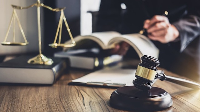 وظایف بهترین وکیل دیوان عدالت اداری در شیراز
