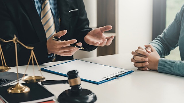 محاسبه حق الوکاله بهترین وکیل قتل در شیراز