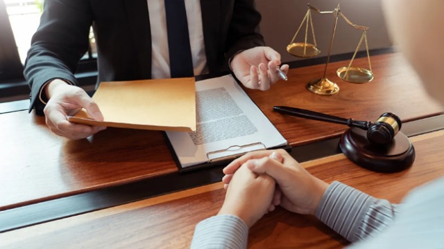 ویژگی های بهترین وکیل سرقفلی در شیراز