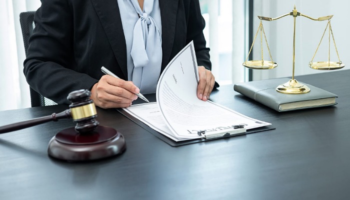 بهترین وکیل سرقت در شیراز