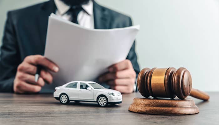 بهترین وکیل تصادفات رانندگی در شیراز