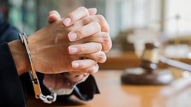 وظایف بهترین وکیل مواد مخدر در شیراز