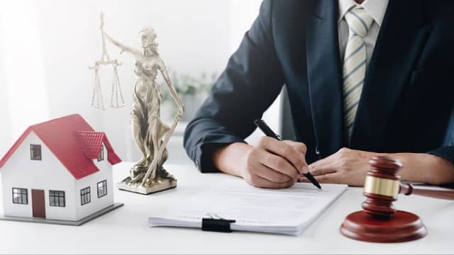 فروش مال غیر به چه معناست؟