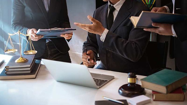 بهترین وکیل امور حسبی در شیراز کیست؟
