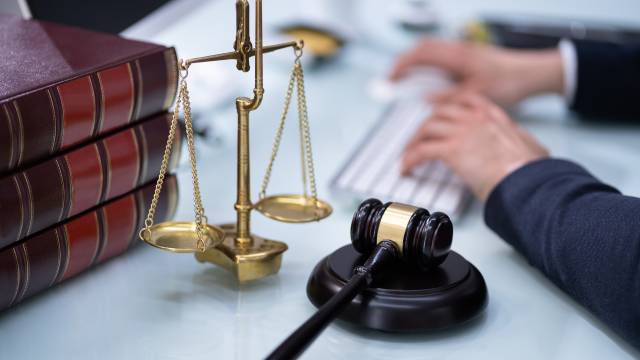 آیا خیانت زن موجب از بین رفتن حق مهریه او میشود؟