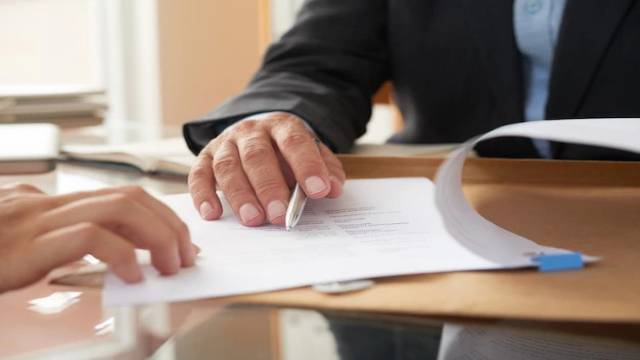 عدم تمکین مرد به چه معنا است؟