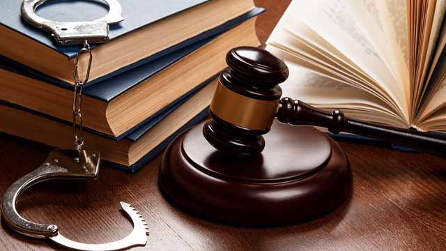 وکیل کیفری متخصص در مرودشت