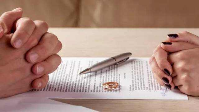 مسئولیت بهترین وکیل طلاق در جهرم چیست؟