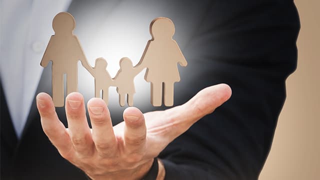 چگونه یک وکیل خانواده مناسب برای نیازهای خود انتخاب کنیم؟