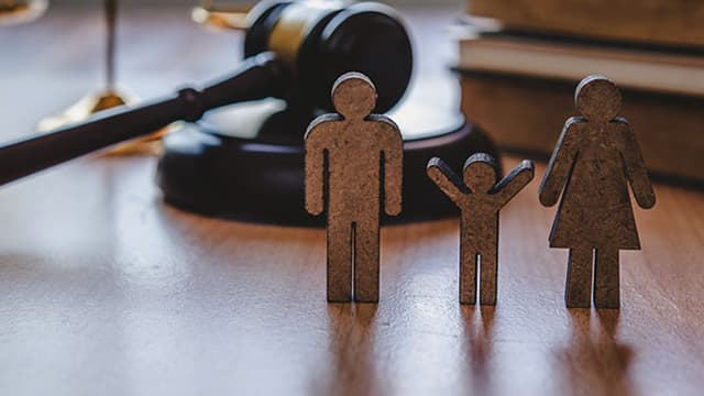 بهترین وکیل خانواده در کازرون