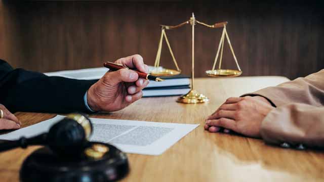 چگونه بهترین وکیل خانواده در مرودشت را پیدا کنیم؟