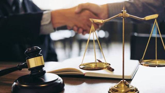 نکات مهم در انتخاب وکیل توانمند در جهرم